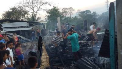 El incendio dejó en la calle a 24 personas.