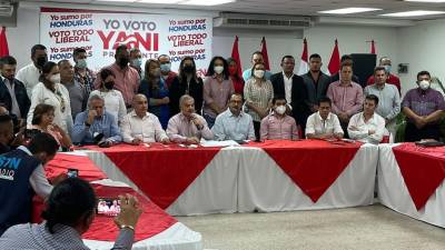 Conferencia de prensa del Partido Liberal en la capital para anunciar su respaldo a Libre en la dirección del nuevo Hemiciclo.