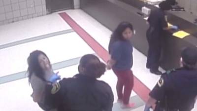 Captura del video de 'Lady Frijoles' en la cárcel de Kays Tower, en el condado Dallas.