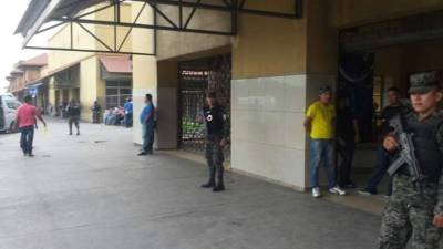 Los militares permanecen en la terminal a raíz de los últimos asesinatos de trabajadores del transporte.