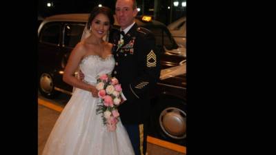 Los enamorados Eva Interiano y Jeremiah Larson.