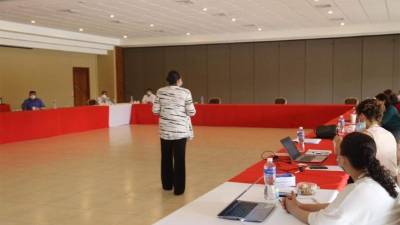 Consideran necesario focalizar esfuerzos en estos dos sectores de la población por ser vulnerables al virus.