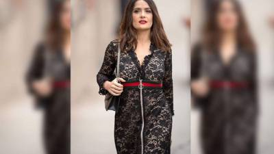 Durante su carrera Salma Hayek ha realizado más de 50 películas como: “El coronel no tiene quien le escriba” (1999), “Frida” (2002) y “El profeta” (2015).