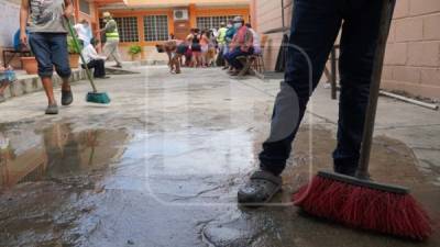 Plan Internacional considera que muchos de estos centros no cuentan con espacios preparados para que las niñas puedan asearse, ni baños diferenciados ni lugares adecuados para dormir sin miedo.