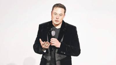 Elon Musk estableció la meta de producir un millón de autos por año hacia finales de 2020, ocho años después de que Tesla entregara el primer Model S.