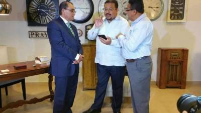 Alberto Solorzáno, Omar Rivera y Carlos Hernández, depuradores de la Policía Nacional de Honduras. Foto archivo.