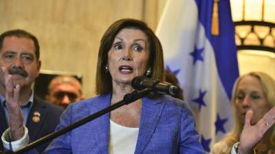 La presidenta de la Cámara de Representantes de Estados Unidos, Nancy Pelosi, ofreció una conferencia de prensa.