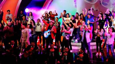 Artistas nacionales e internacionales están participando con entusiasmo en el evento.