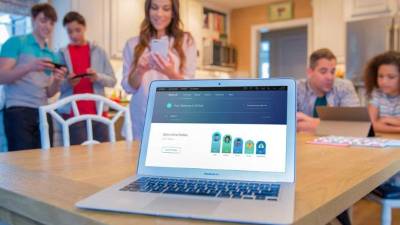 En este tiempo que permanezcamos en casa, hagamos un uso responsable del contenido que vemos en streaming para evitar el congestionamiento de la red.