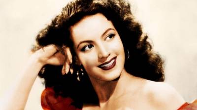 María de los Ángeles Félix Güereña, quien nació el 8 de abril de 1914 en Álamos, en el noroccidental estado de Sonora.