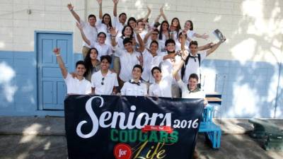La nueva generación de bachilleres de la valle de sula celebra el inicio de su último año colegial con una entrada de alegría estilo safari.