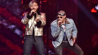 Puerto Rican musician Bad Bunny arrives at the 20th Annual Latin Grammy Awards in Las Vegas, Nevada, on November 14, 2019. (Photo by Bridget BENNETT / AFP)