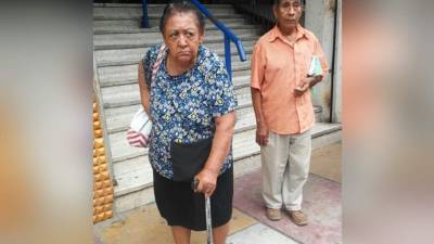 Esperanza Laínez de 87 años y Juan Ramón Caballero de 70 años este miércoles en el Ministerio Público.