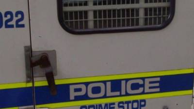 La policía sudafricana pide a las personas que conozcan el paradero del hombre que avisen de inmediato.