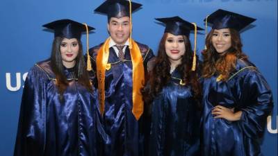 Anggie Reyes, Yeris Andrés Santos, Ethel Lardizábal y Sara Gómez .