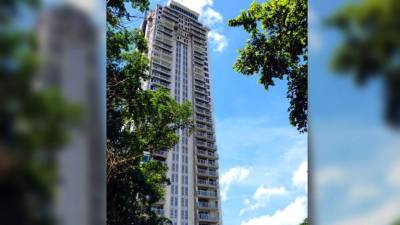 La torre cuenta con finos acabados y tecnología avanzada para satisfacer las necesidades de cada persona.