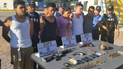 La supuesta banda de pandilleros pretendía cometer otra masacre, asegura la Policía.