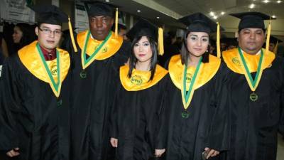 Carlos Gutiérrez, Walter Frazer, Isabel García,Stephanie Leiva y Walter Aguilera.