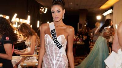 La Miss Venezuela continúa peleando por la corona.