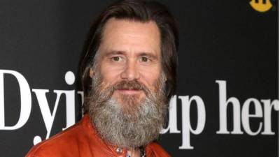 En los últimos tiempos Jim Carrey ha demostrado sus dotes artísticos en la pintura y la ilustración.