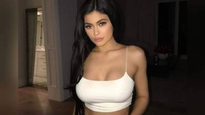 La joven modelo y empresaria acostumbra a promover sus productos usando sugerentes fotos de sí misma.