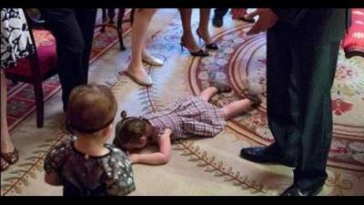 Así reaccionó la pequeña cuando se encontraba con el presidente estadounidense.