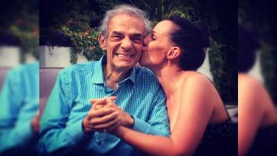 La foto más reciente de José José, compartida el pasado febrero por su hija Marysol. / Foto Instagram Marysol Sosa.
