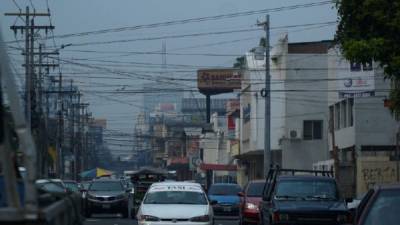 Recomiendan protegerse del sol en estos días.