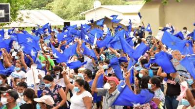 Médicos hondureños temen un crecimiento de contagios ante masivas actividades política a nivel presencial.