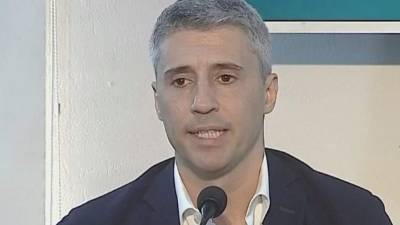 La presentación de Crespo en Banfield. (Imagen TV)