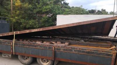 El motorista de la rastra fue interceptado en Morazán, Yoro.