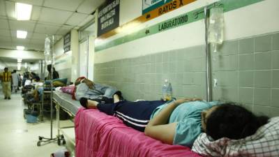 El alquiler de camillas se da más en la noche, pues no hay personal administrativo.