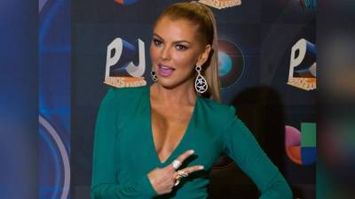 De Sousa afirmó que no se había pronunciado sobre la separación por respeto a su hijo y a su público.