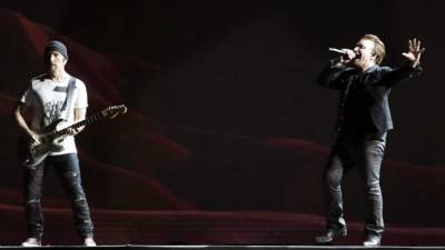 El líder y cantante de la banda irlandesa U2, Bono. EFE/Archivo