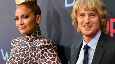 JLo y Owen Wilson (d) trabajaran juntos en la nueva producción de STX Entertainment.