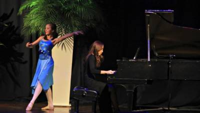 Danza y música instrumental fue parte del programa variado que se ofreció en el show solidario.