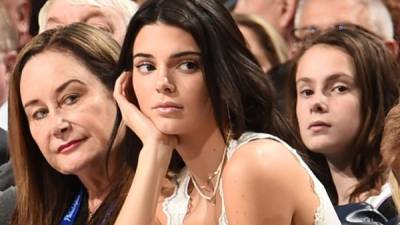 Kendall Jenner ha sido hostigada por personas con comportamientos lunáticos recientemente. AFP.