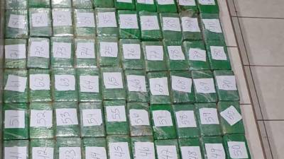 Los paquetes encontrados dentro de compartimentos falsos.