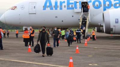 Un aterrizaje exitoso tuvo el vuelo de Air Europa proveniente de Madrid, España, que arribó hoy al aeropuerto Golosón.
