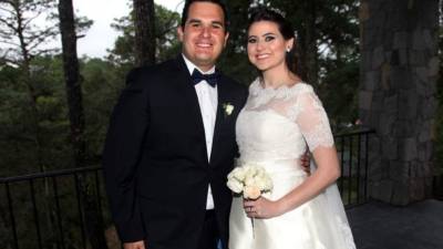 Los novios Andrés Castillo Lima y Rosa María Matamoros Castillo.