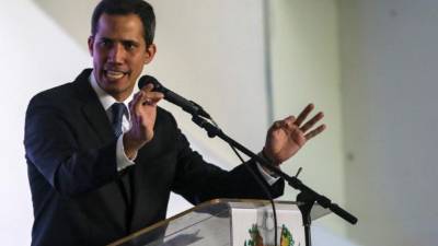 El aparato chavista lanzó ayer una nueva maniobra para intentar neutralizar el plan del presidente del Parlamento, inmerso desde hace dos meses en un complejo pulso por el control del poder con Maduro. Foto AFP.