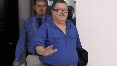 Óscar Kilgore al salir de la sala de juicio dijo que el fallo fue extraordinario, ya que se hizo justicia. Foto: Yoseph Amaya