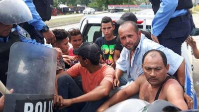 Siete hombres fueron detenidos durante el desalojo.