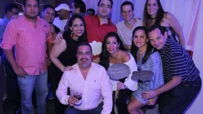 La clase 1996 de la Escuela Internacional Sampedrana disfrutó como nunca ese esperado aniversario.