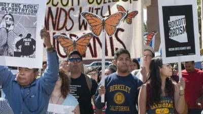 El presidente electo de Estados Unidos, Donald Trump, se propone expulsar del país cuanto antes hasta tres millones de personas indocumentadas.