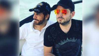 El hijo de Eugenio Derbez, José Eduardo, ha estado envuelto en la polémica los últimos días, después de que fuera señalado de ser bisexual.