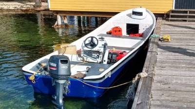 La Policía investiga varios elementos con relación a la lancha incautada.