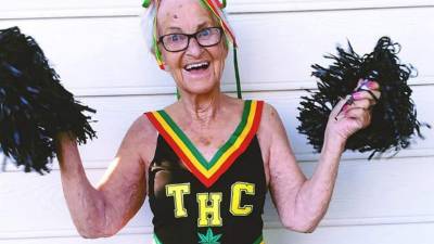 La anciana tiene un millón y medio de seguidores en Instagram.