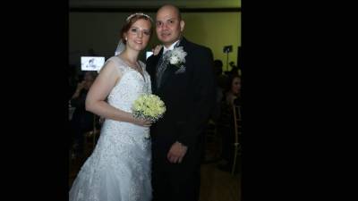 Los novios Nicole Nussbaumer y José Francisco Zerón.