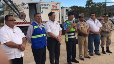 Autoridades inician la revisión en el transporte hondureño.